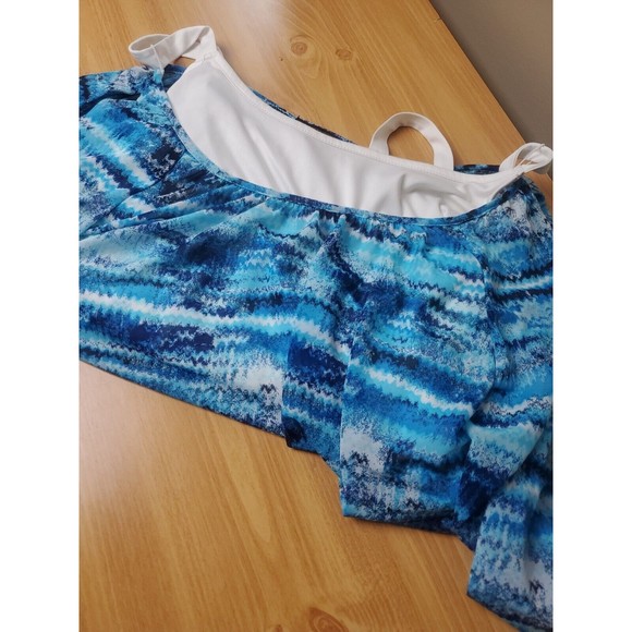 AB Studio Cold Shoulder Top with Layered Internal Cami, Size Small - Picture 6 of 6